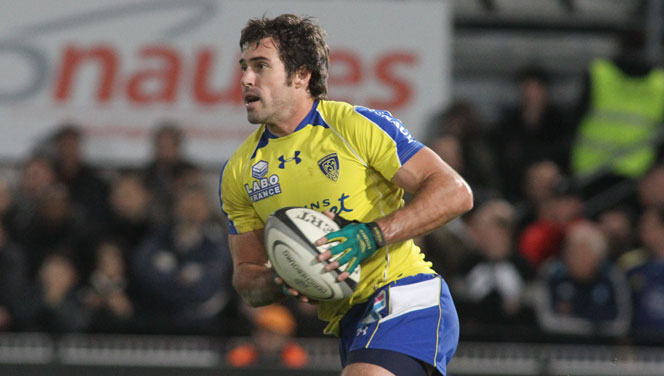 Clermont : deux cadres prolongent James3 6
